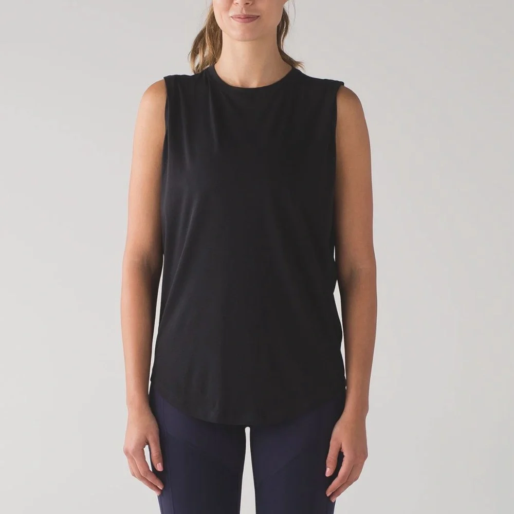 Lululemon Tank - Picture 1 of 6